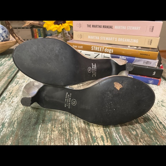 Iridescent Pin Up Slip On Retro Heels - Picture 5 of 7